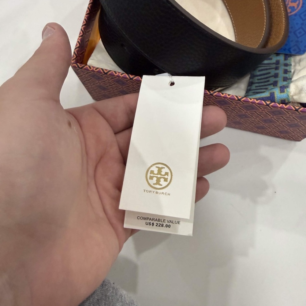 Tory Burch 1.5” Miller Reversible Belt Women’s Size Small - Picture 2 of 5